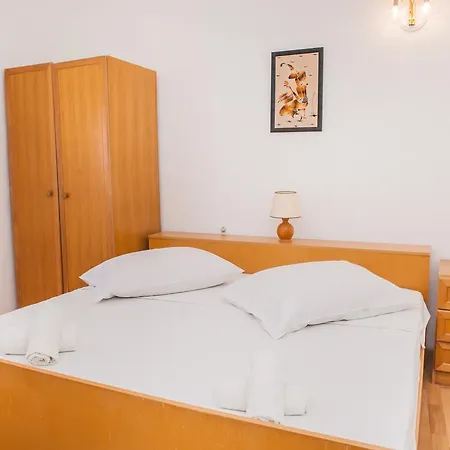 Apartmán Lapov - First Row To The Sea Jezera